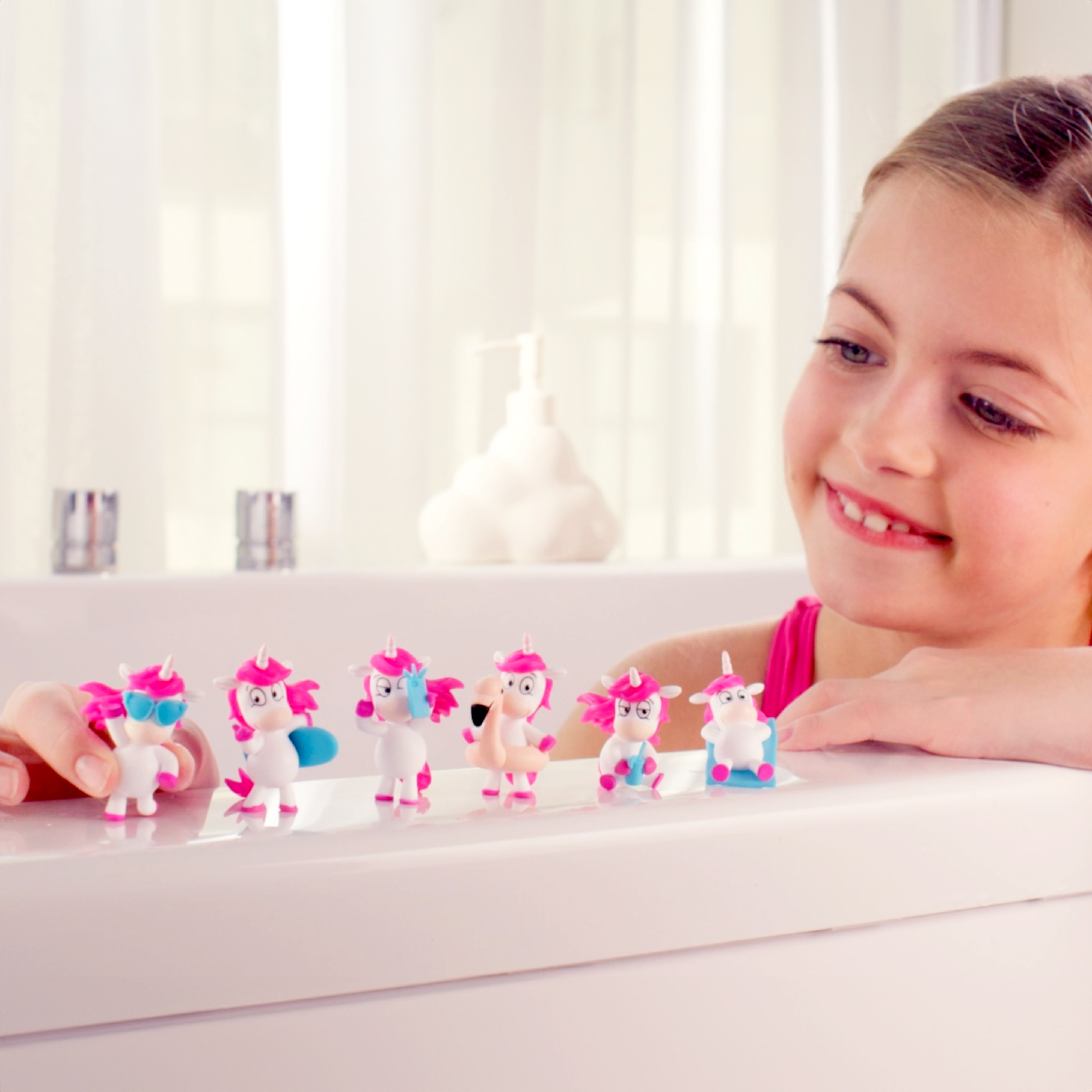 INKEE - Surprise Bath Bomb Unicorn Beach