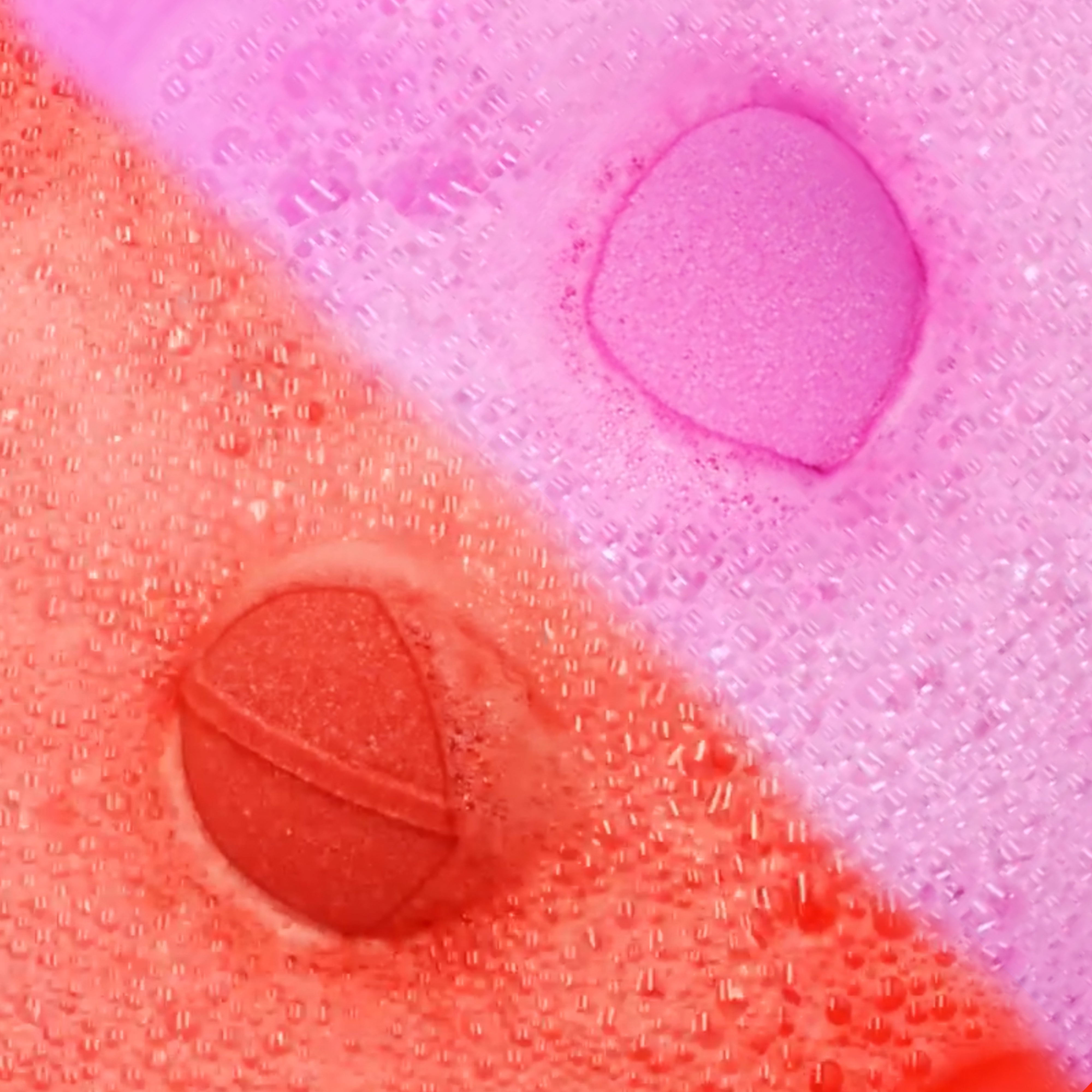 INKEE - Hello Kitty Überraschungs-Badekugel